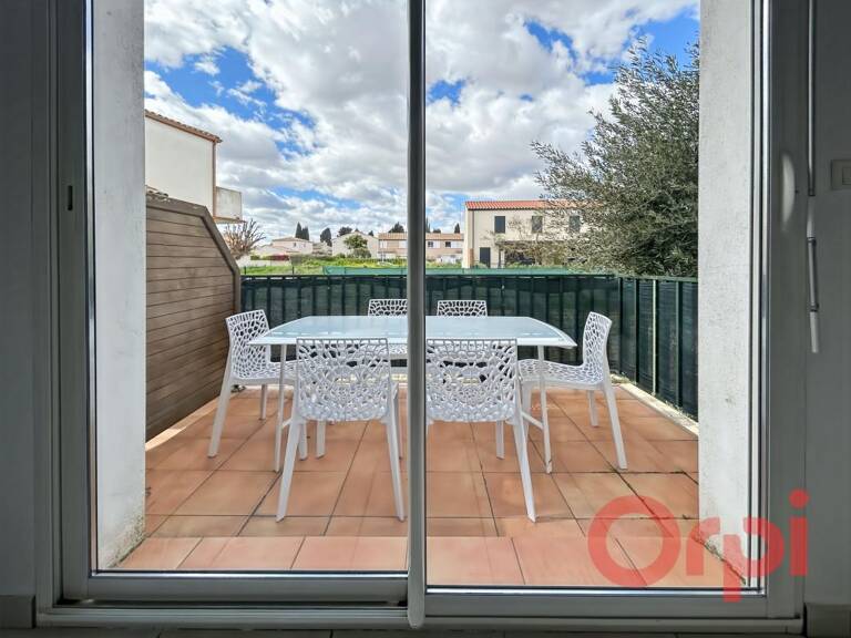 À Vendre : T3 dans une résidence avec piscine — photo 1