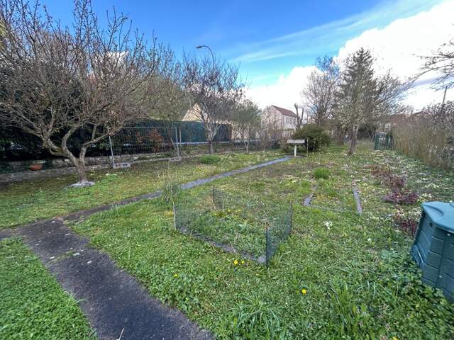 Terrain À Vendre de 480 m2 — photo du bien