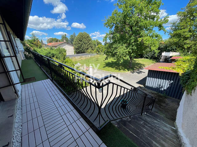 T4 AVEC GARAGE - Proche commerces — photo du bien