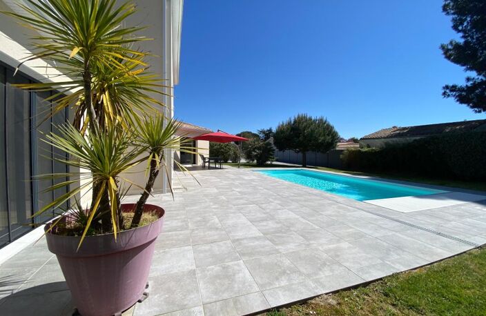 Villa COUP DE COEUR de 2015 de 162 m² avec Garage spacieux de 62 m² et Piscine — photo 5