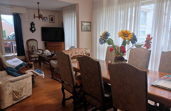 Appartement Lons Le Saunier 4 pièce(s) 81.70 m2 — photo 2