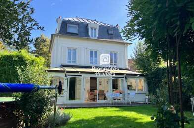 Maison 5 pièces 749000 €