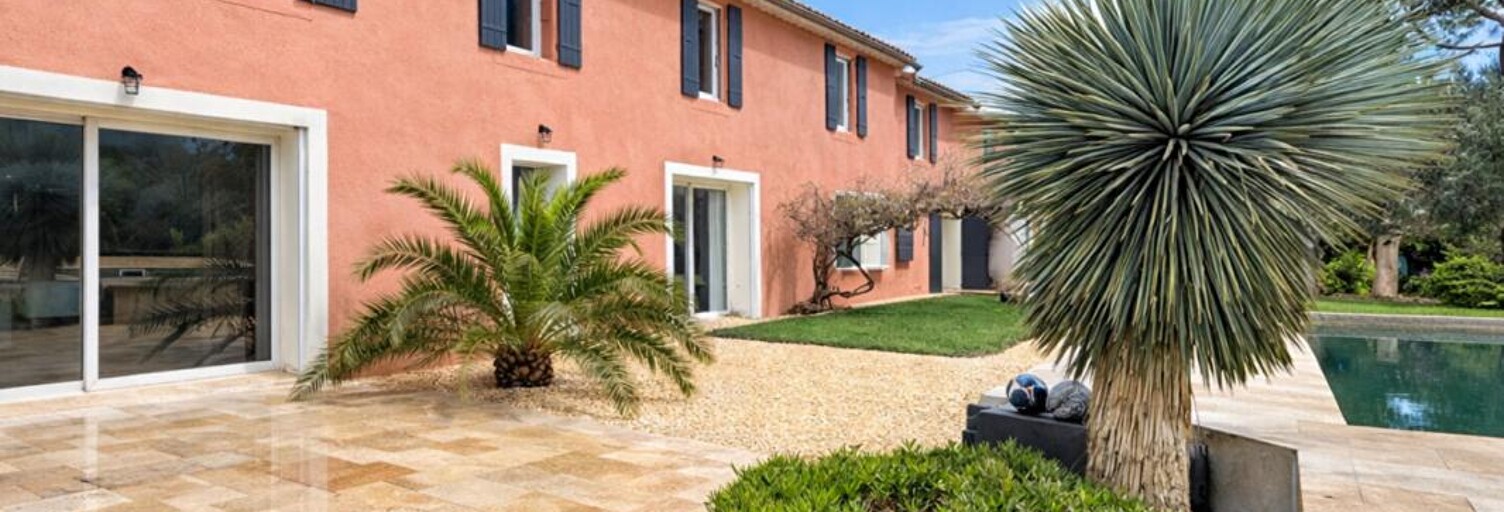 Maison 8 Pièces 308 m² à vendre à Orange (84100)