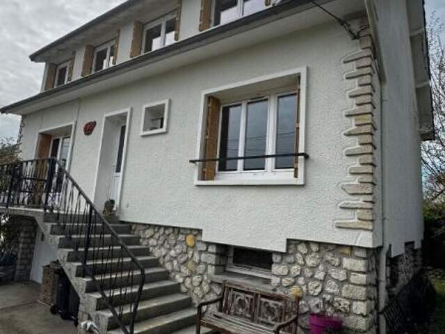 Grande maison 5 chambres + sous sol total — photo du bien