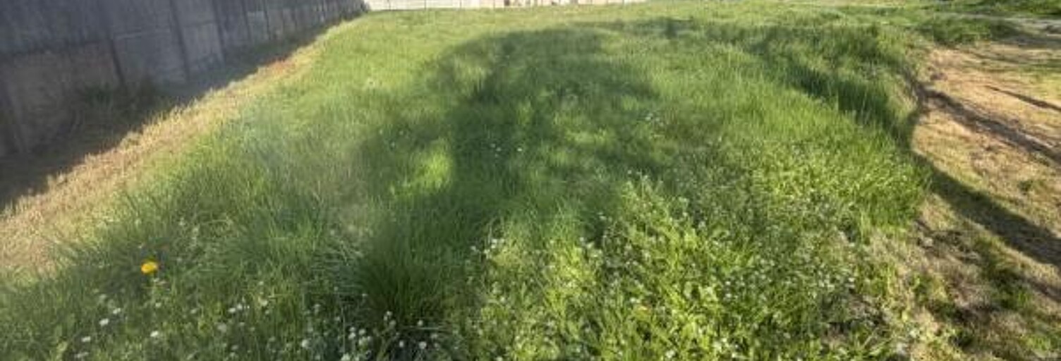 Terrain  858 m² à vendre à Saint-Jean-d'Hermine (85210)