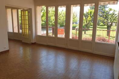 Appartement 4 pièces 750 €