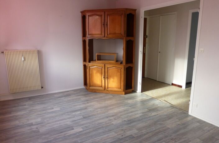3 Pièces Rez de chaussé surélevé — photo 2
