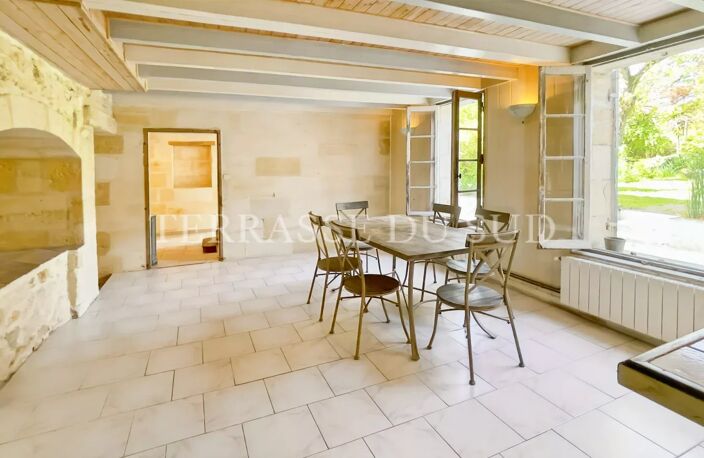Vente PROPRIETE 288 m2 Centre de Saint-André-de-Cubzac — photo 3