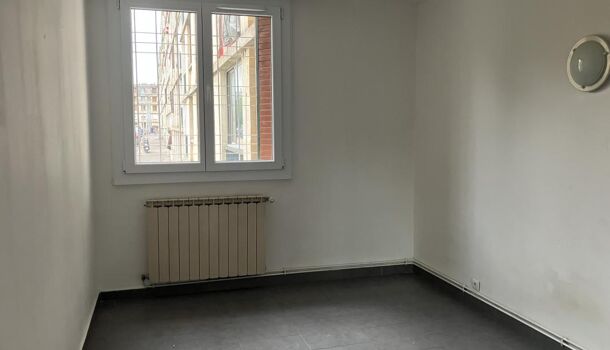 Appartement 4 pièces  à louer Nîmes 30000
