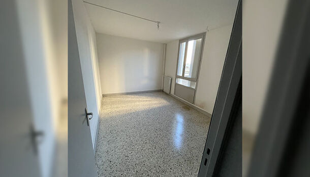 Appartement 4 pièces  à louer Nîmes 30900