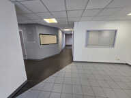 location local avec bâtiment d'activité de  500m2 sur terrai — photo 3