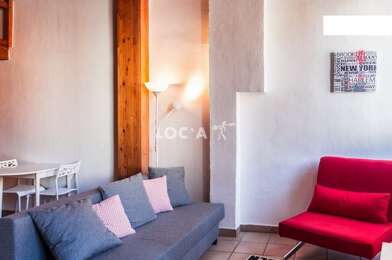 Appartement 2 pièces 876 €