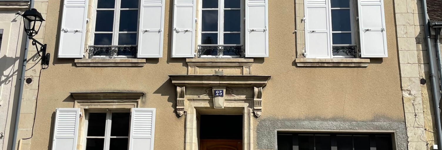 Maison 9 Pièces 235 m² à vendre à Nogent-le-Rotrou (28400)
