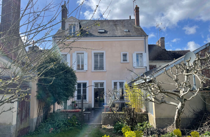 A 5 mn du centre ville de Nogent le Rotrou, dans une rue cal — photo 2