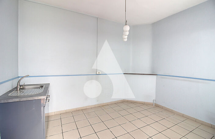 Hyper centre de Vitry en Artois, maison à rénover — photo 4