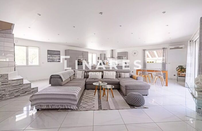 L'IMPRENABLE - Maison T8 de  200m²  - Annexe de 25m² - Parcelle — photo 5