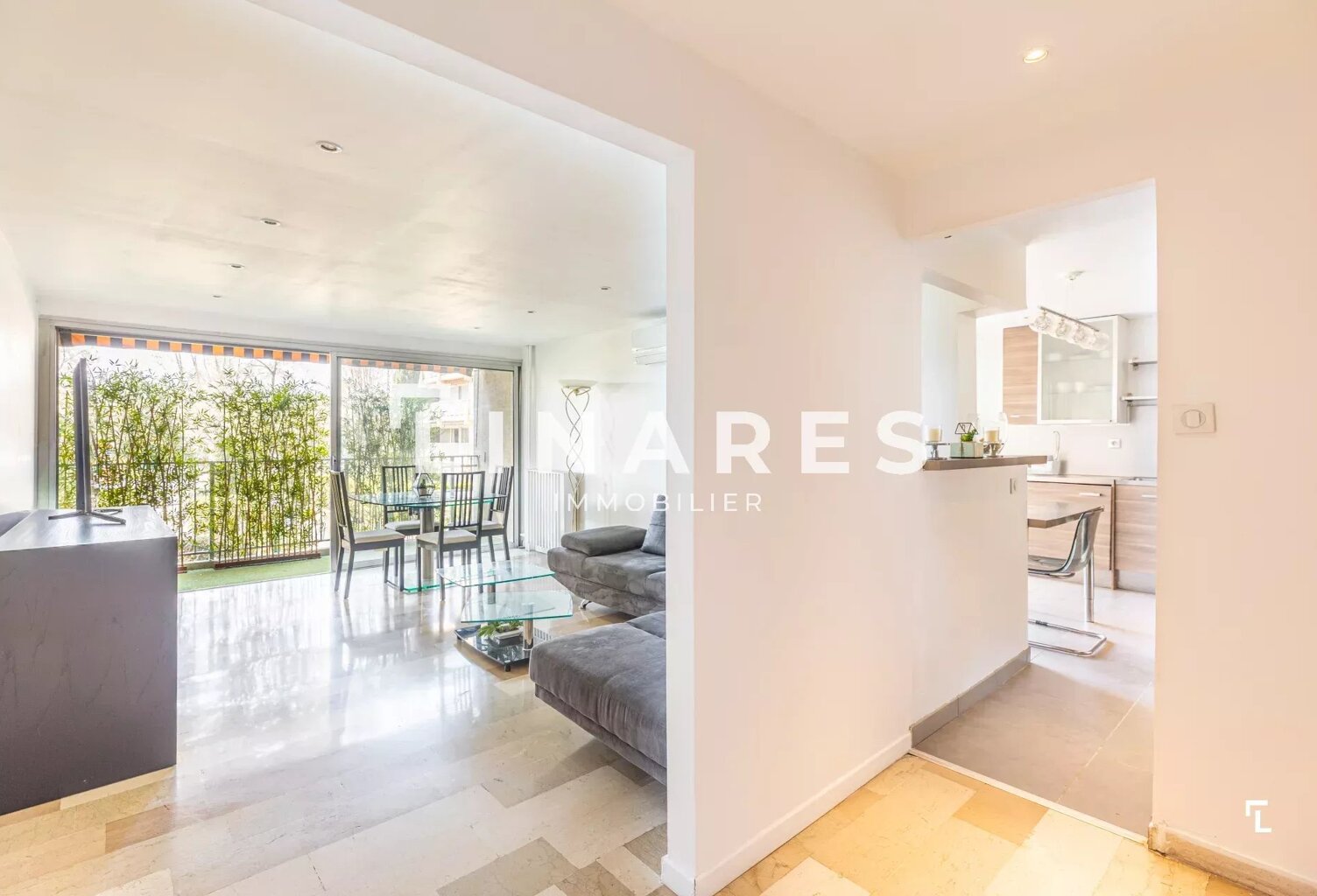 GAMBETTA - Appartement T3 de 75m2 - Garage - Cave - 13100 — photo 1