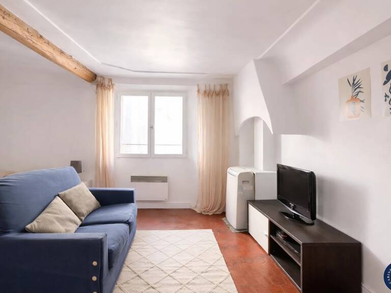 Studio de charme – Vieux Nice – Calme & fort potentiel locatif — photo 1