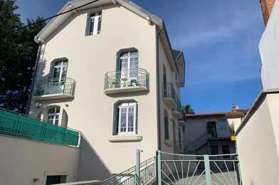 Appartement 3 pièces 939 €