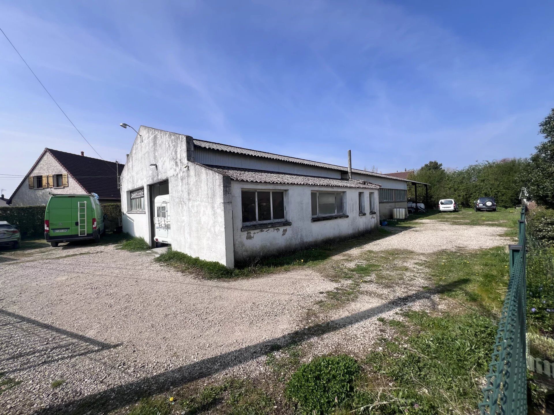 Local commercial 3 pièces 261 m² · à Nevers · 261 m² · 145 000 €