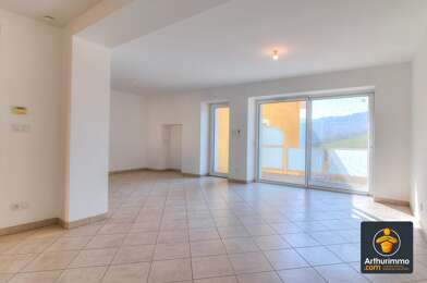 Maison 5 pièces 1490 €