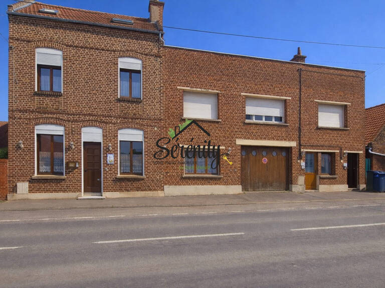 Immeuble avec 2 locataires et une maison — photo 1