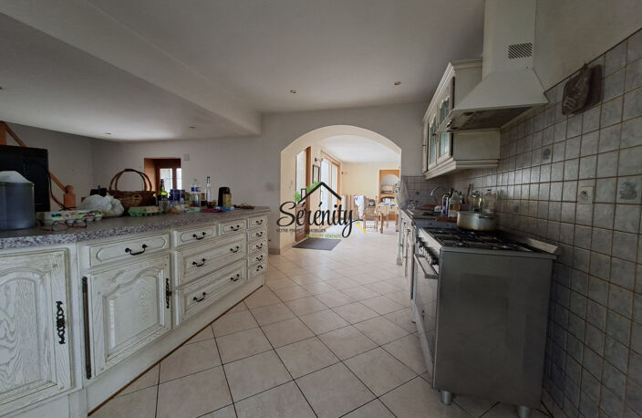 Immeuble avec 2 locataires et une maison — photo 3