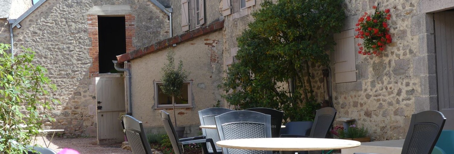 Maison 8 Pièces 250 m² à vendre à Soumans (23600)