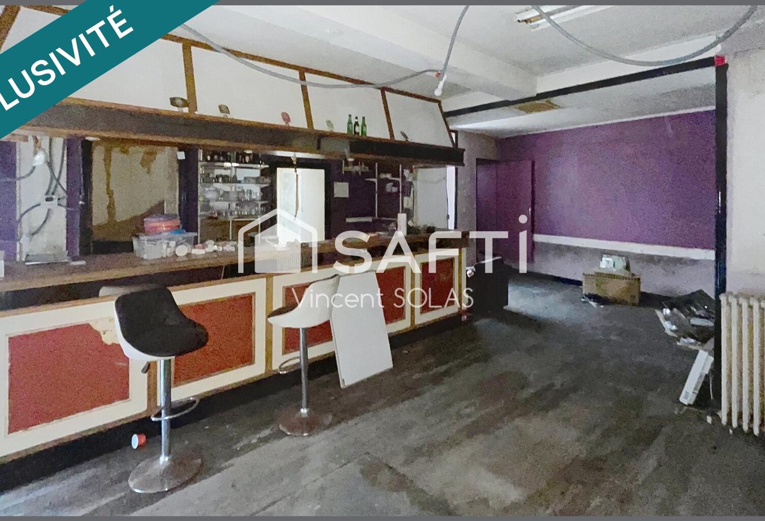 Exclusivité - Immeuble Commercial à Rénover en Habitation - 185m² - à CHAMPS ST PERE — photo 1