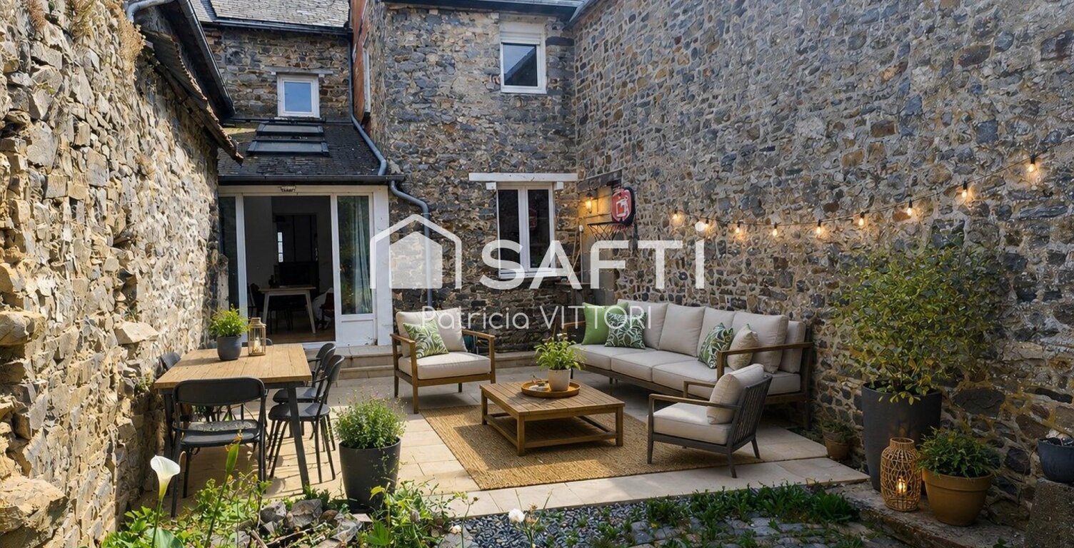 Maison en pierre avec terrasse, jardin et vue dégagée — photo 1