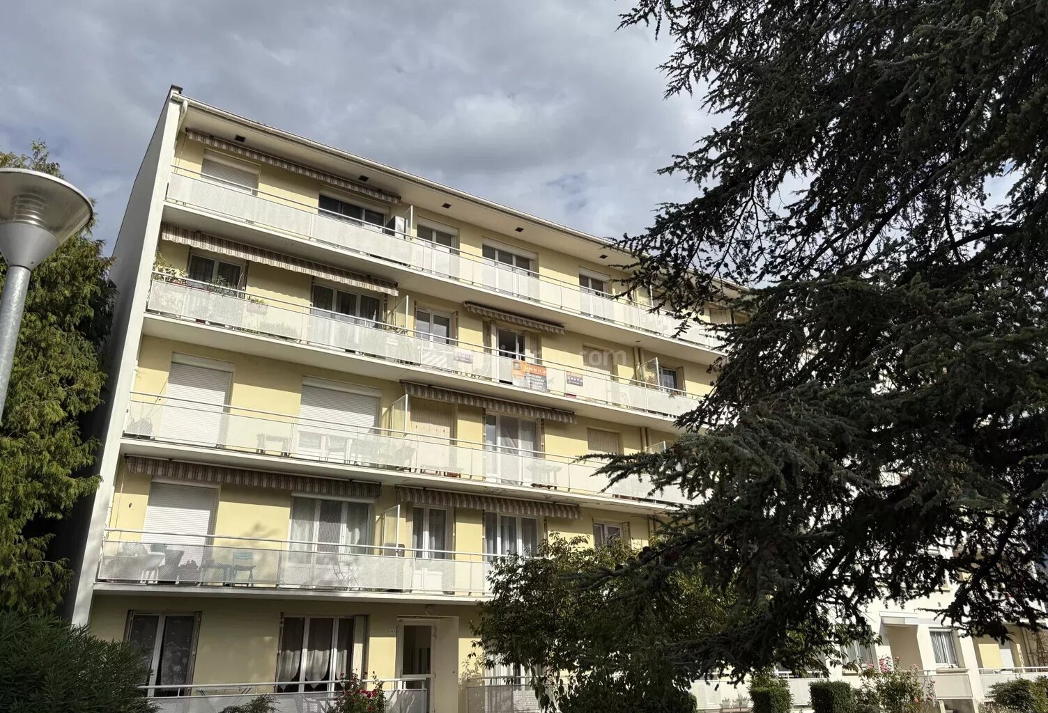 FONTAINE Ancienne Mairie - appartement 4 pièces + cuisine — photo 1