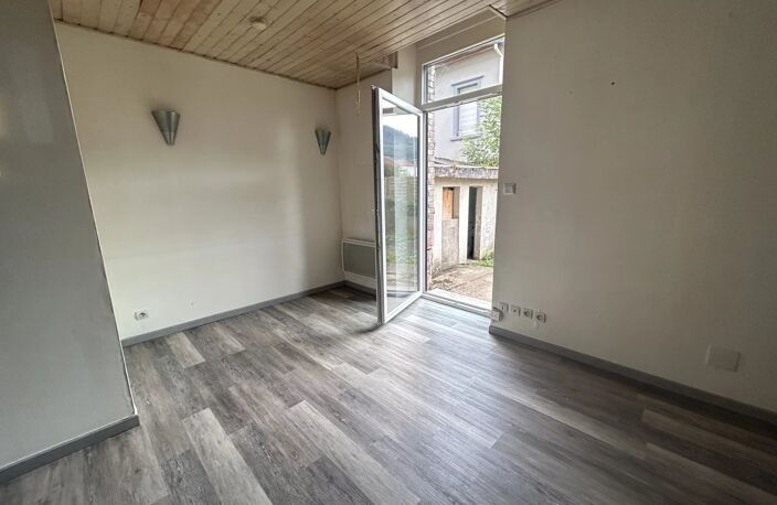 Appartement en RDC avec jardin — photo 2