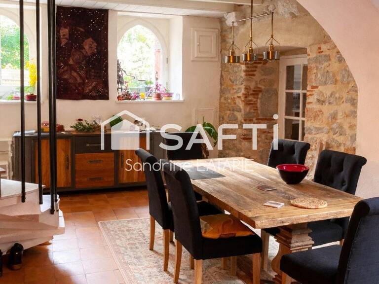 Maison de village sur 3 niveaux avec jardinet — photo 1