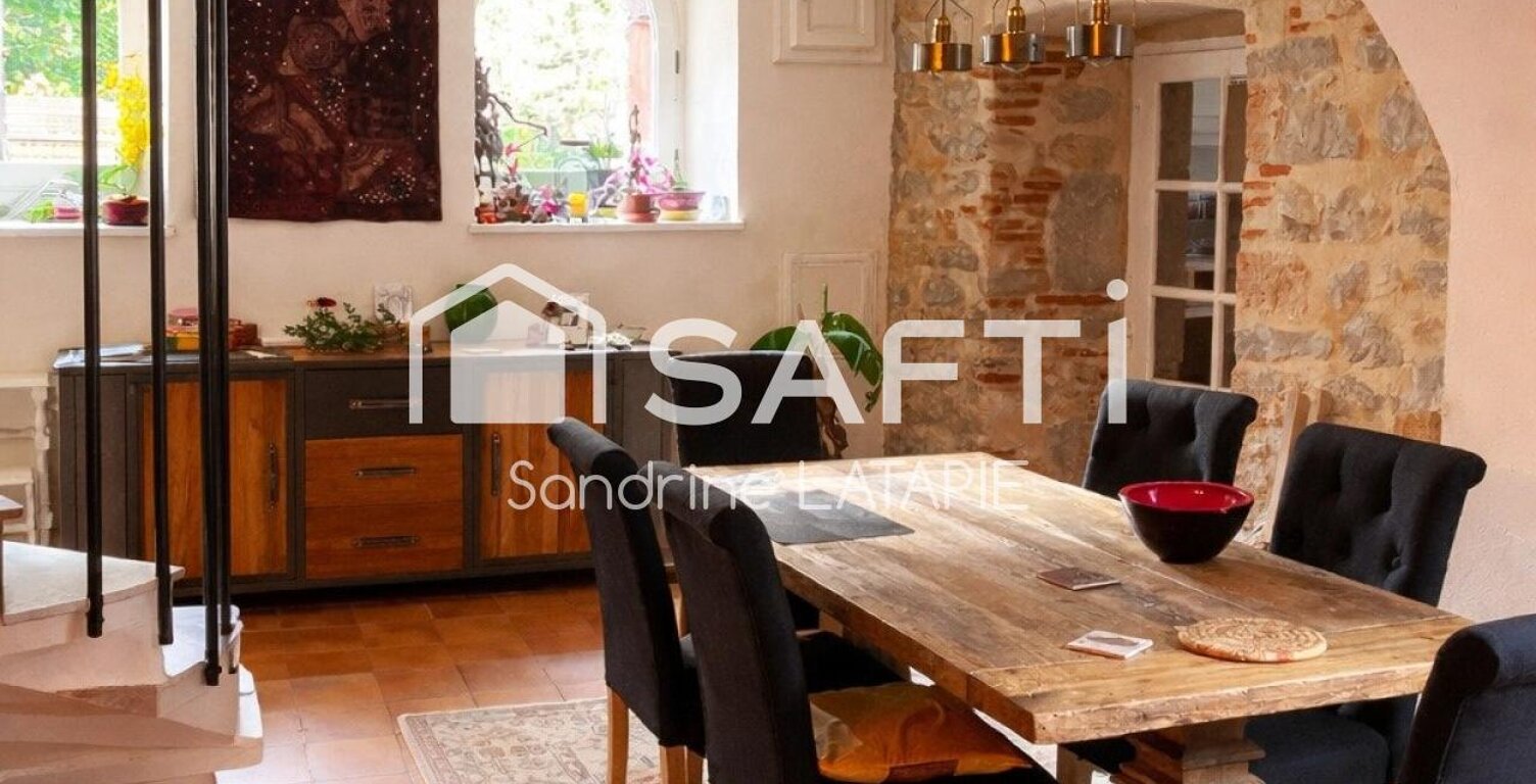 Maison de village sur 3 niveaux avec jardinet — photo 1