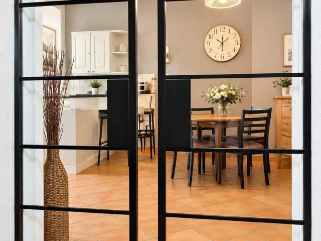 Une maison pensée pour le bonheur en famille /  5 pièces, 3 chambres, de beaux espaces de vie et un cadre paisible : le compromis parfait entre confort, convivialité et qualité de vie. — photo du bien