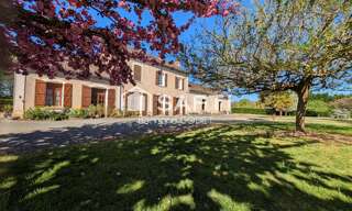 Maison 14 Pièces 260 m² à vendre à Verteuil-sur-Charente (16510)