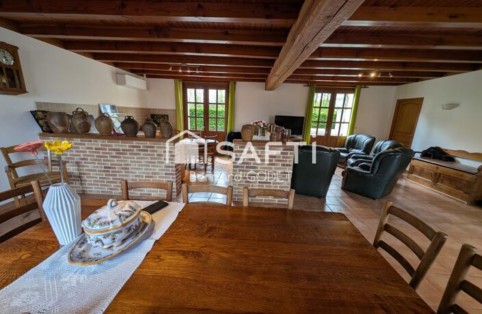 Propriété de caractère au cœur d'un village de charme en Charente — photo 3