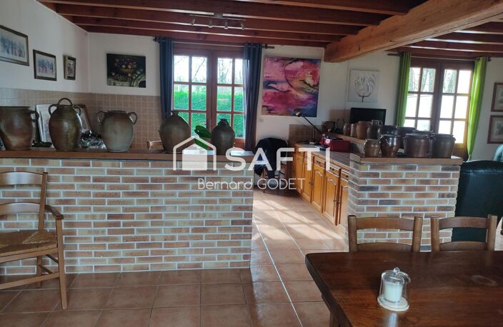 Propriété de caractère au cœur d'un village de charme en Charente — photo 5