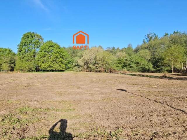 terrain en lotissement 1300 m² — photo du bien