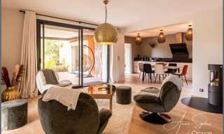 Maison 8 Pièces 238 m² à vendre à Ruoms (07120)