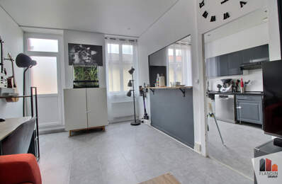 VERNAISON T2 RENOVÉ AVEC BALCON ET CAVE — photo du bien