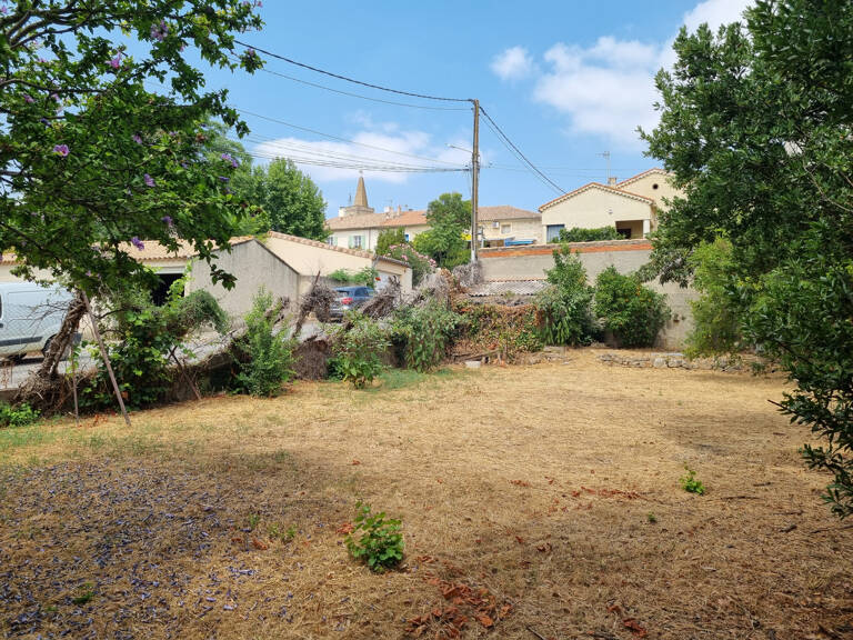 Terrain constructible hors lotissement - OUVEILLAN — photo 1