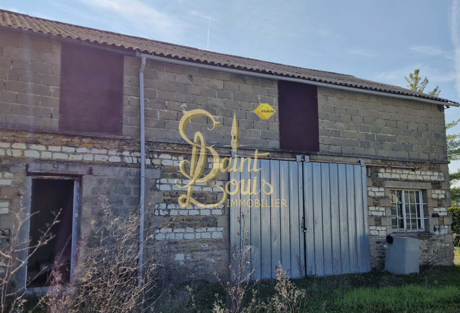 BATIMENT A MULTIPLES USAGES DE 250 M2 — photo 1