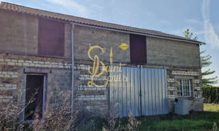 Garage  250 m² à vendre à Marigny-Marmande (37120)