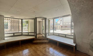 Commerce 2 Pièces 98 m² à vendre à Guillestre (05600)
