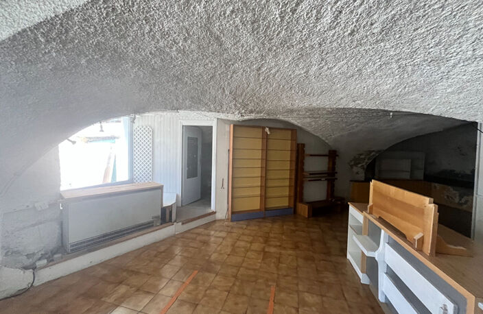 Local commercial Guillestre 98 m2 /54m² carrez — photo 3