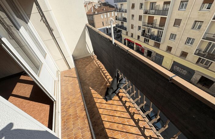 Vente appartement 3 pièces 62 m² Marseille 5 (13005) — photo 4