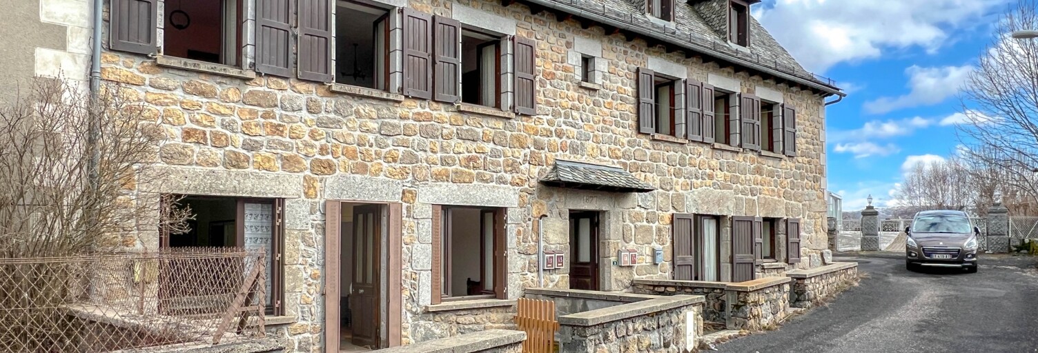 Immeuble  263 m² à vendre à Saint-Rémy-de-Chaudes-Aigues (15110)