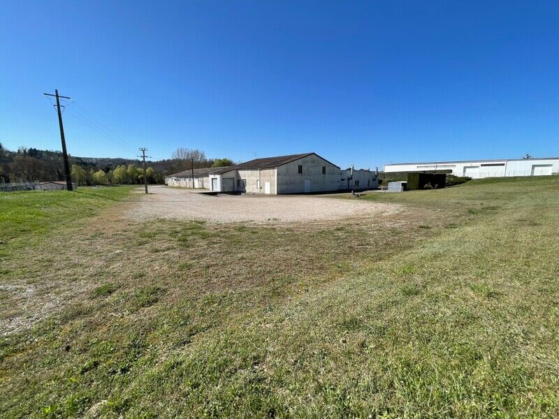 Local commercial  à vendre Hauterives 26390