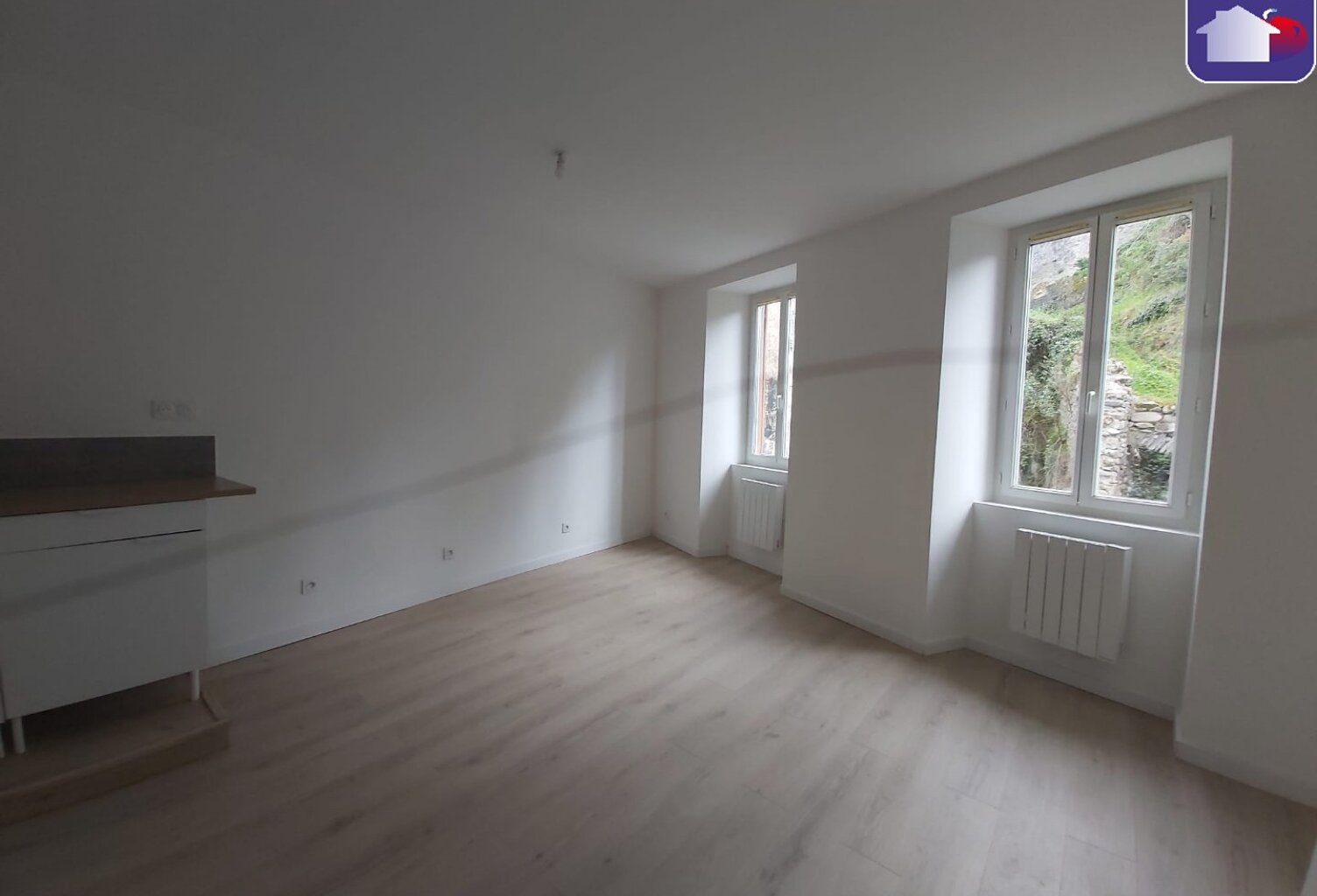 Location appartement 2 pièces 38 m² à Tarascon-sur-Ariège (09400) — photo 1